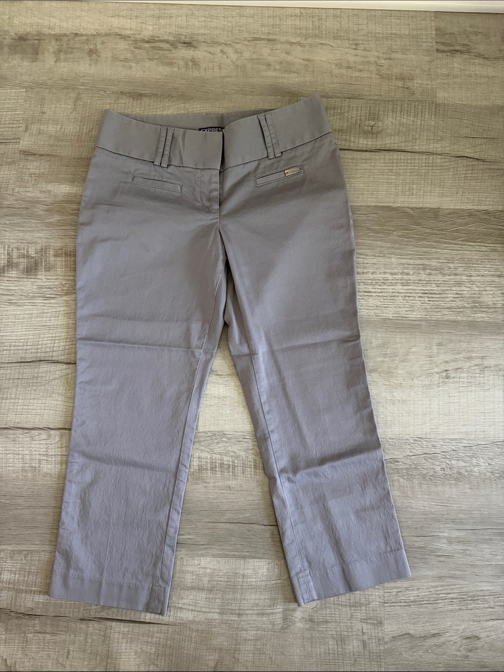 Express capris